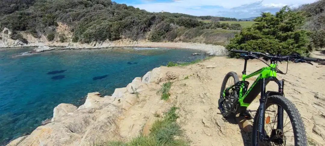 E-bike sulla costa toscana